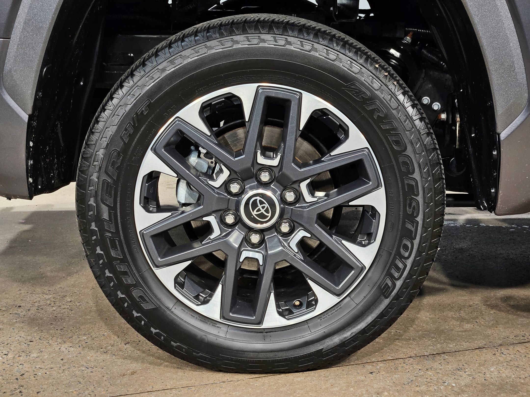 Used 2024 Toyota Tundra Limited image 17