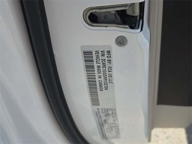 Used 2024 Chrysler Pacifica Limited image 38