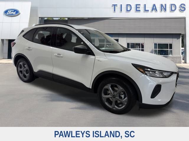 New 2026 Ford Escape ST-Line w/ Tech Pack #1 FWD image 1