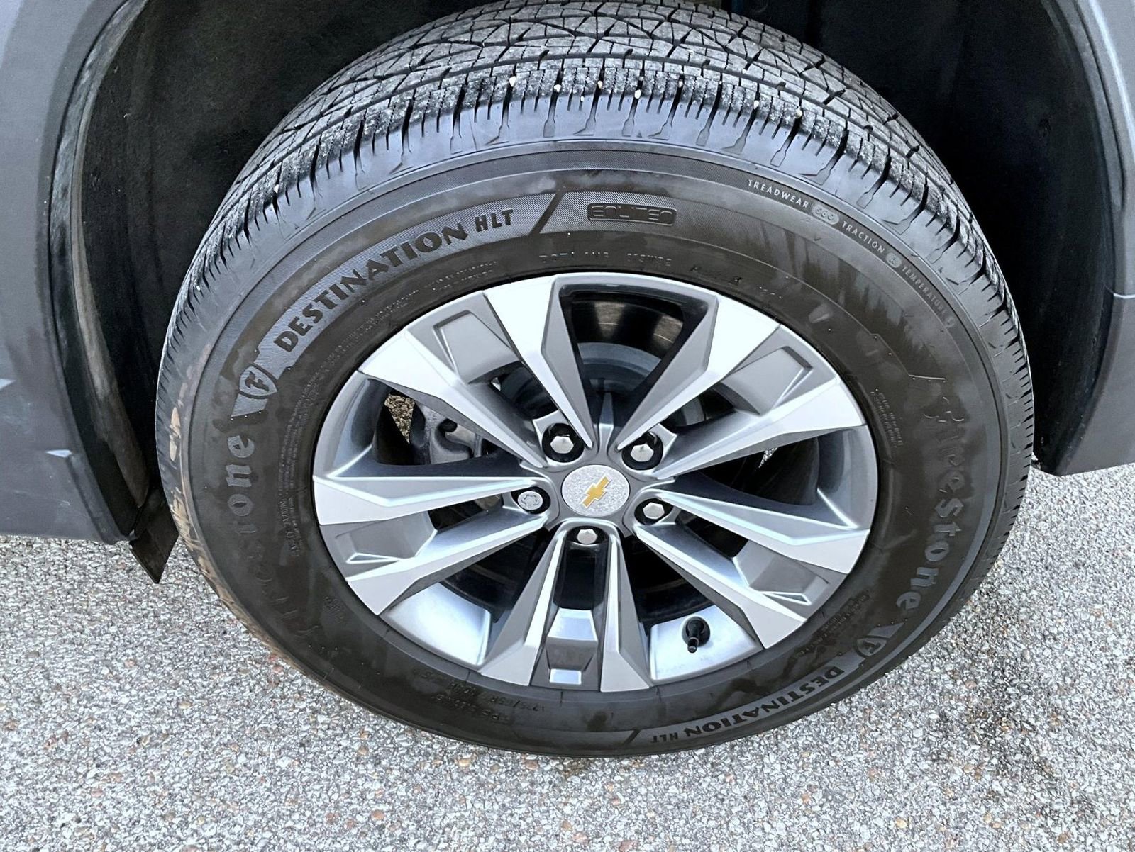 Used 2025 Chevrolet Equinox LT FWD image 22
