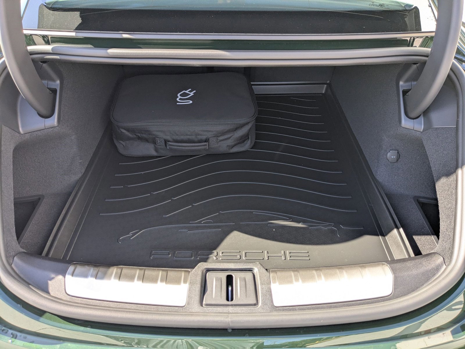 New 2026 Porsche Taycan image 23