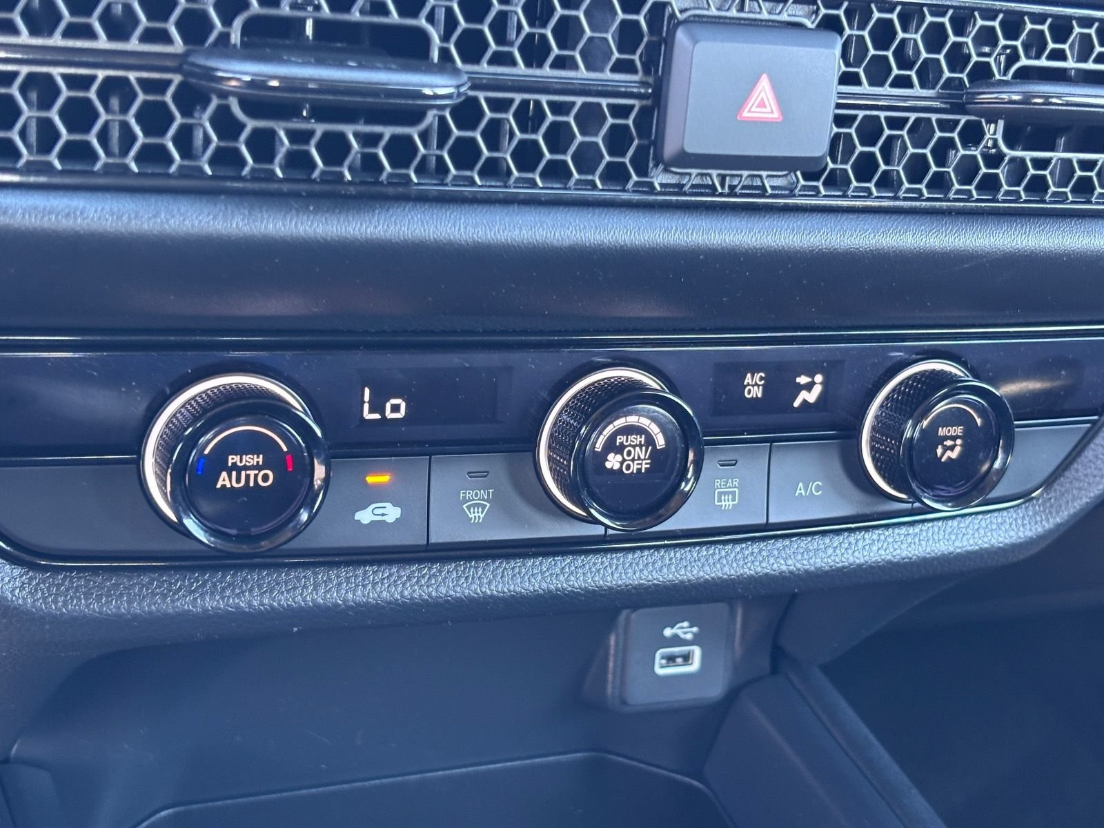 Certified 2023 Honda HR-V LX image 30