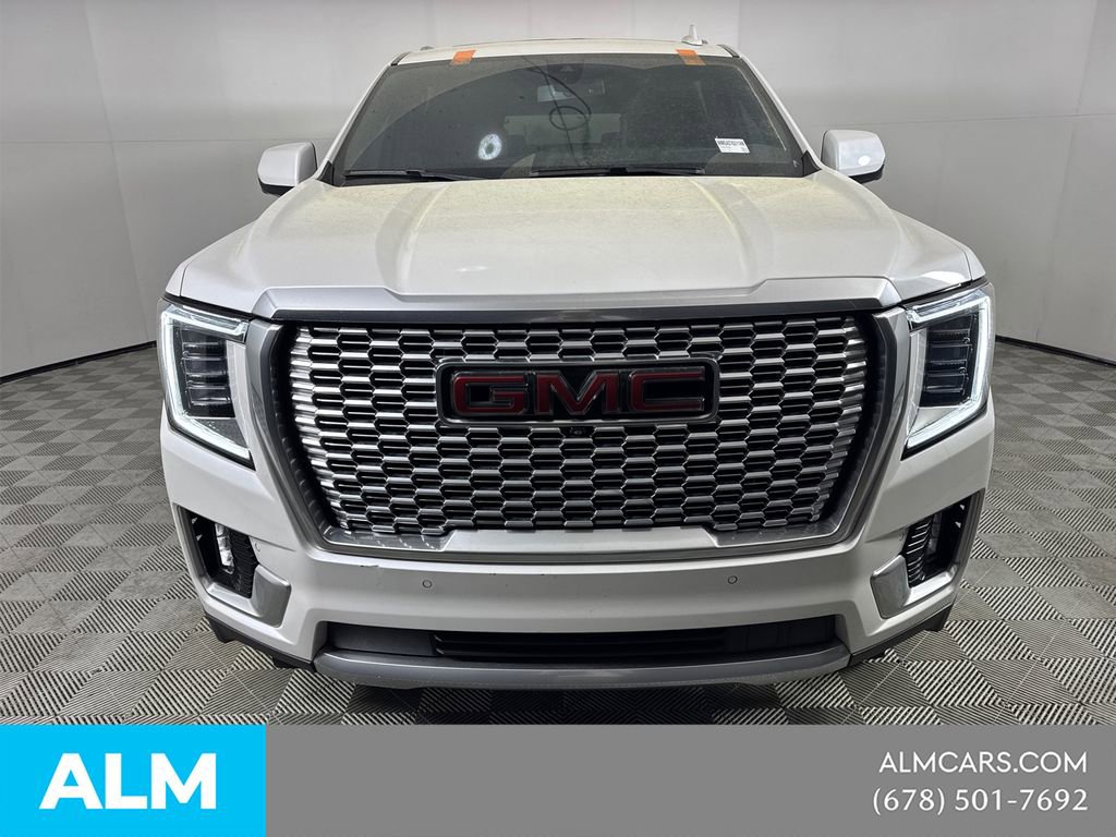 Used 2021 GMC Yukon XL Denali w/ LPO, Illumination Package image 3