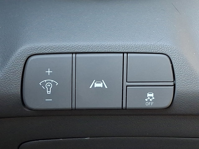 Certified 2023 Hyundai Elantra SEL image 24