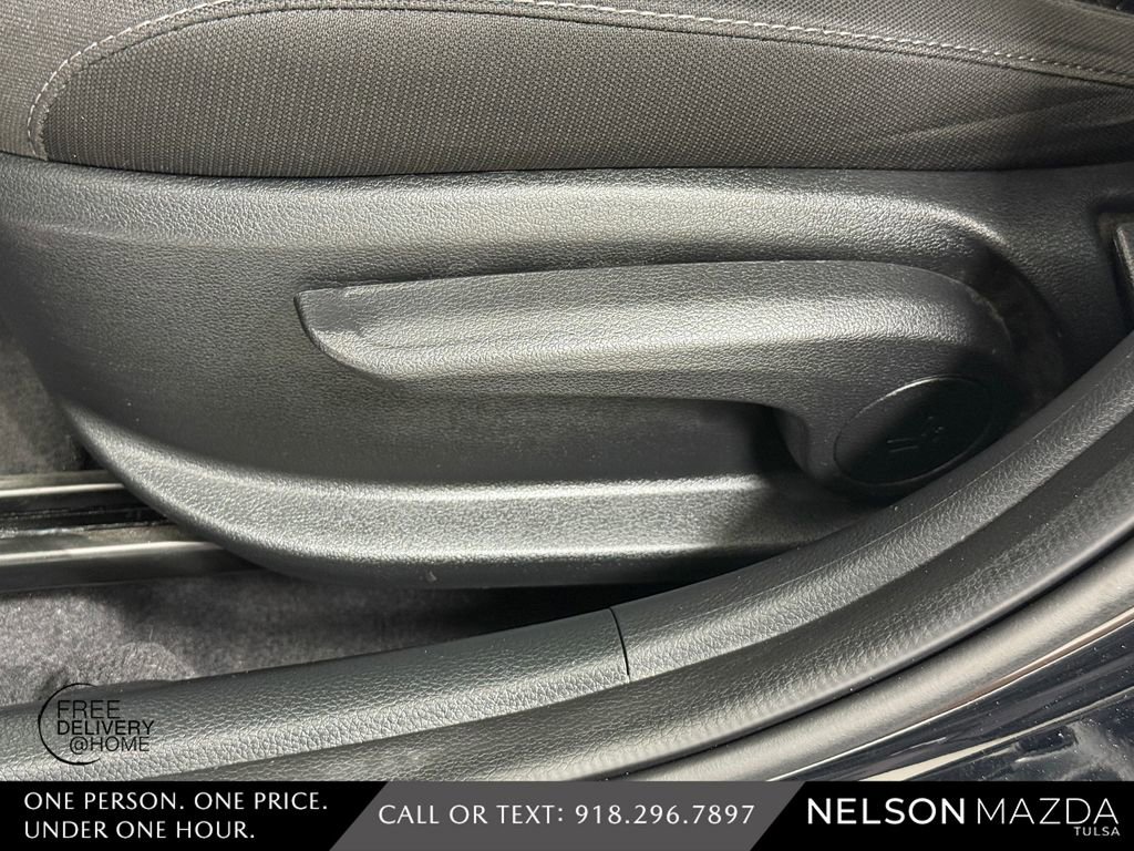 Used 2023 Kia Rio LX image 20