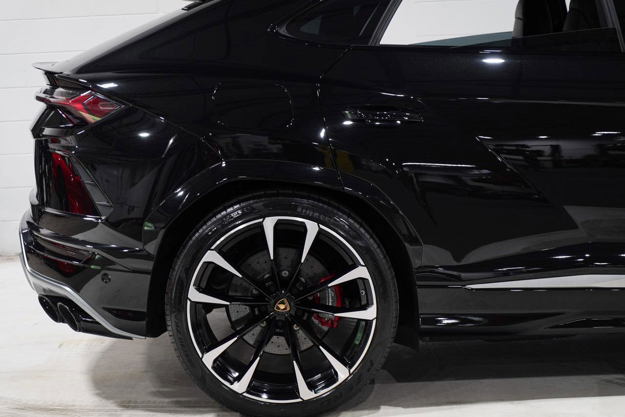 Used 2020 Lamborghini Urus AWD/4WD image 22