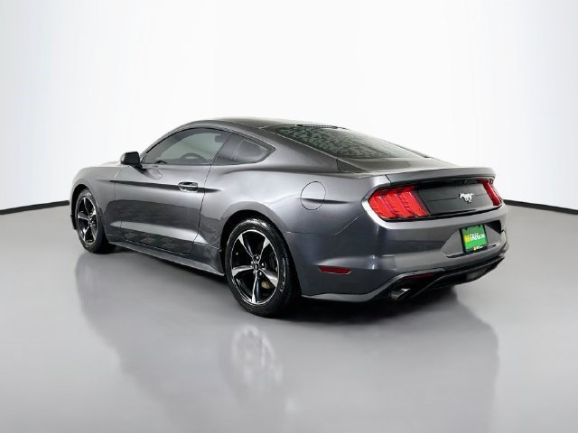 Used 2018 Ford Mustang Coupe RWD image 7