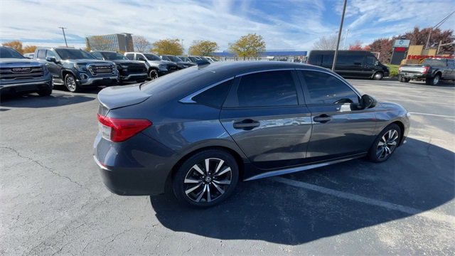 Used 2022 Honda Civic EX image 2