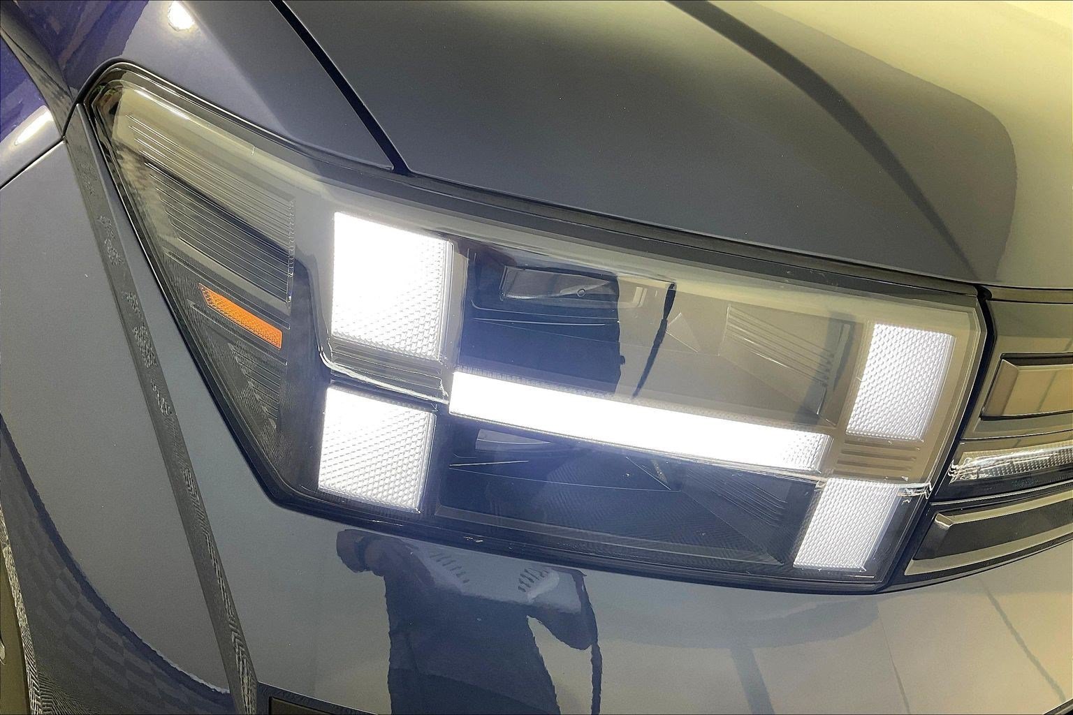 Used 2026 Hyundai Santa Fe Limited AWD/4WD image 33