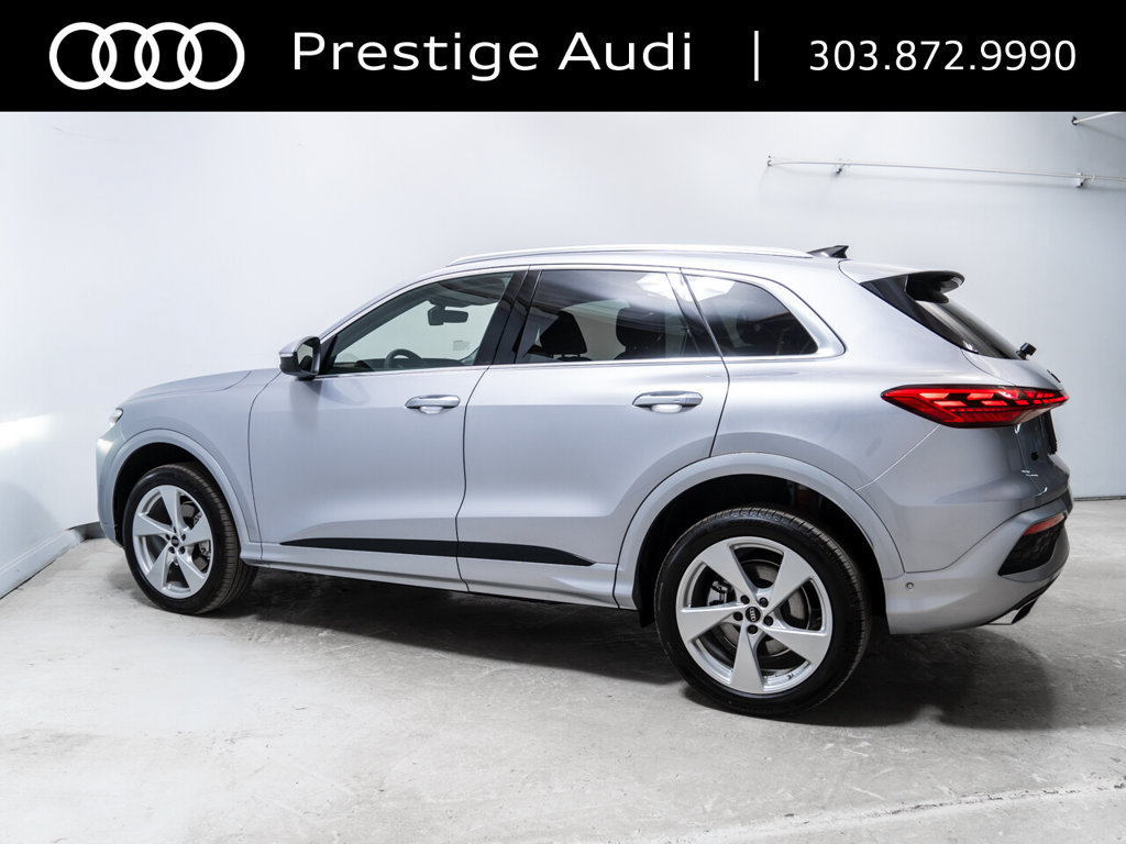 Used 2026 Audi Q5 Premium Plus w/ Premium Plus AWD/4WD image 3