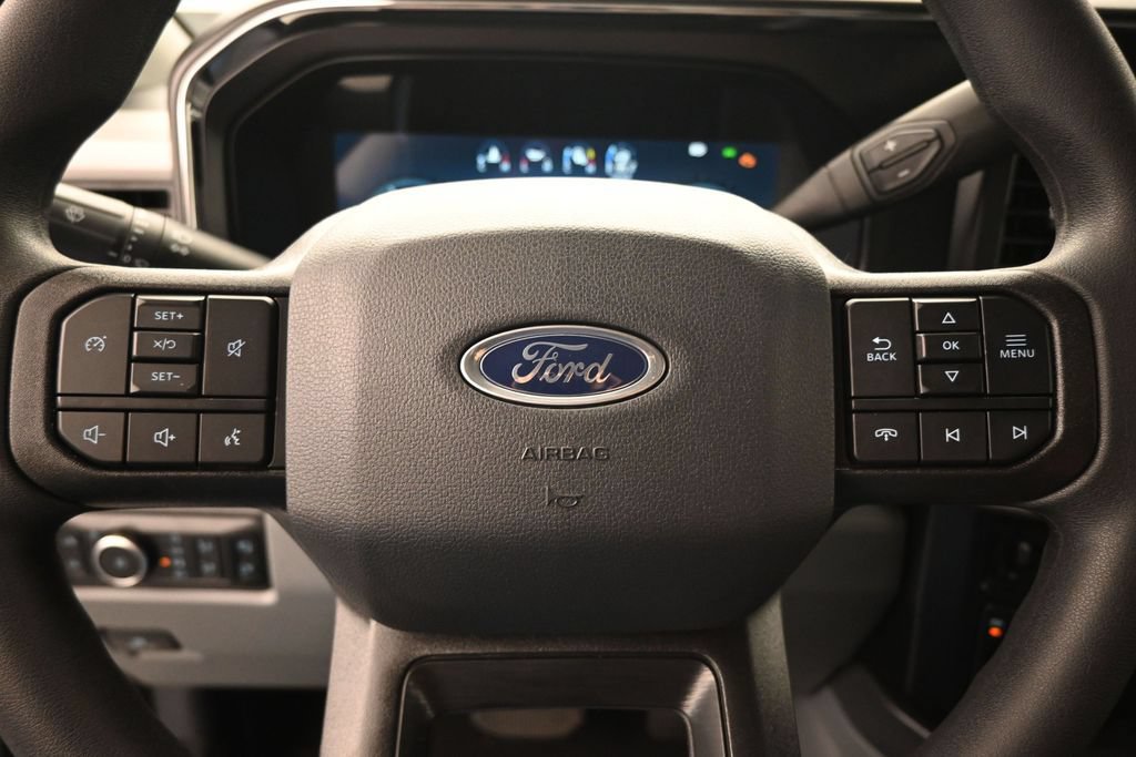 New 2026 Ford F250 XLT w/ XLT Premium Package AWD/4WD image 11