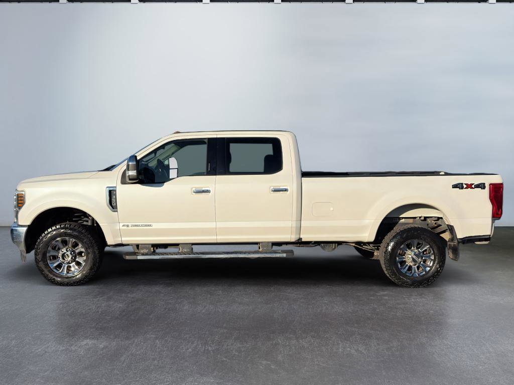 Used 2019 Ford F350 Lariat w/ Lariat Ultimate Package AWD/4WD image 2