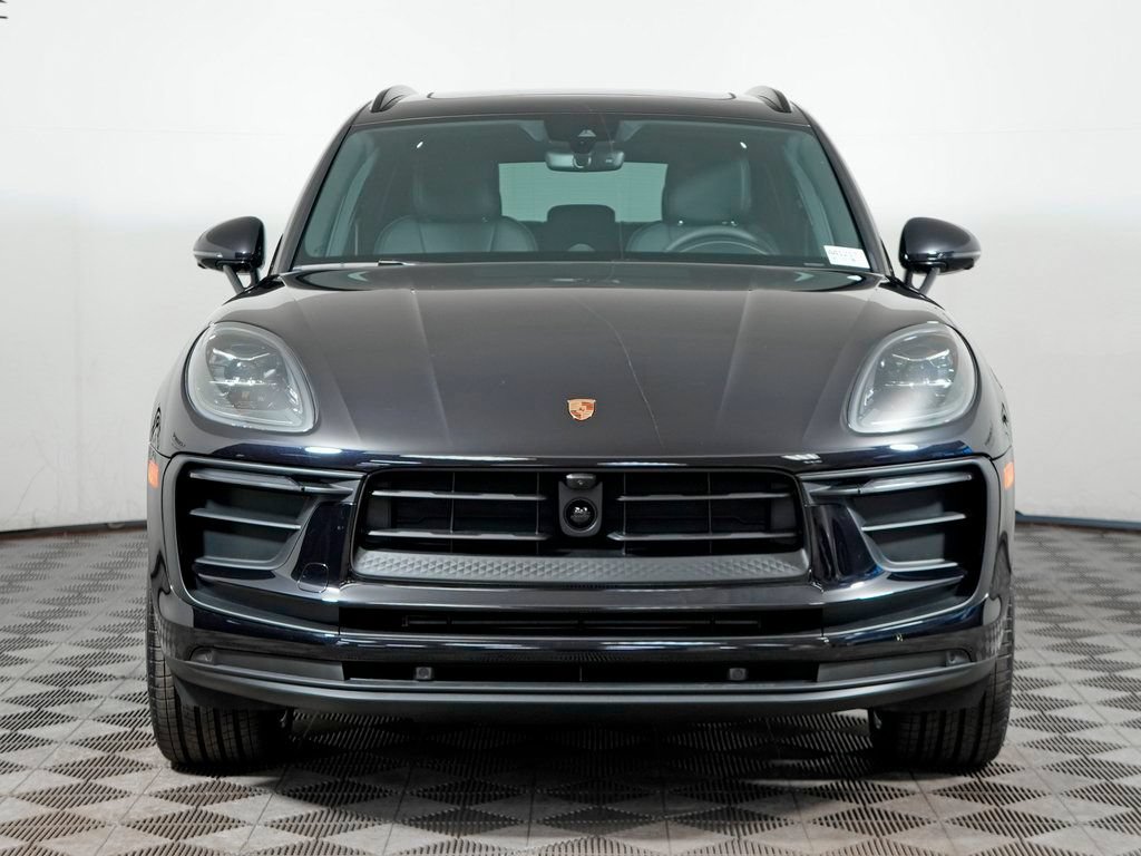 Certified 2026 Porsche Macan AWD/4WD image 10