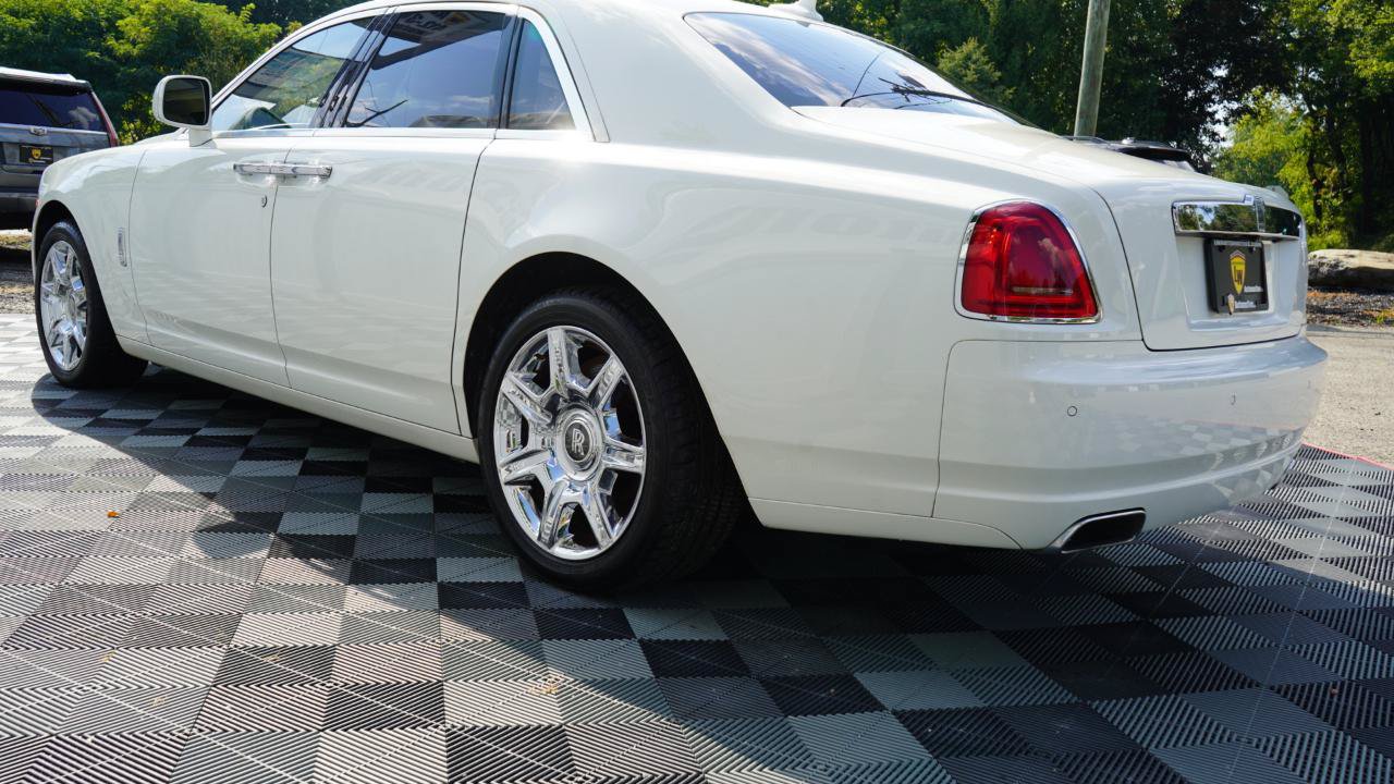 Used 2011 Rolls-Royce Ghost RWD image 9