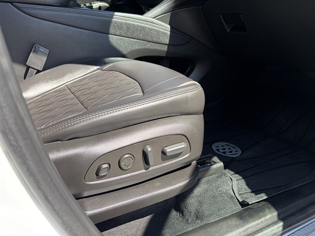 Used 2022 Buick Enclave Avenir w/ Trailering Package, 5000 lbs. AWD/4WD image 45