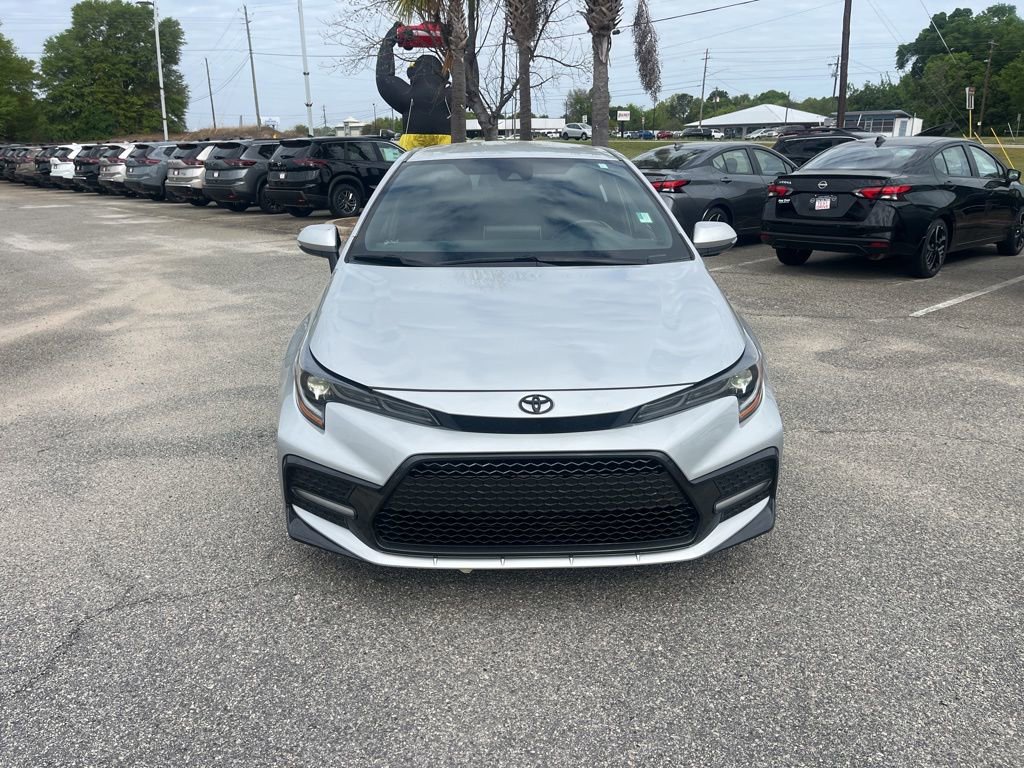 Used 2020 Toyota Corolla SE image 2
