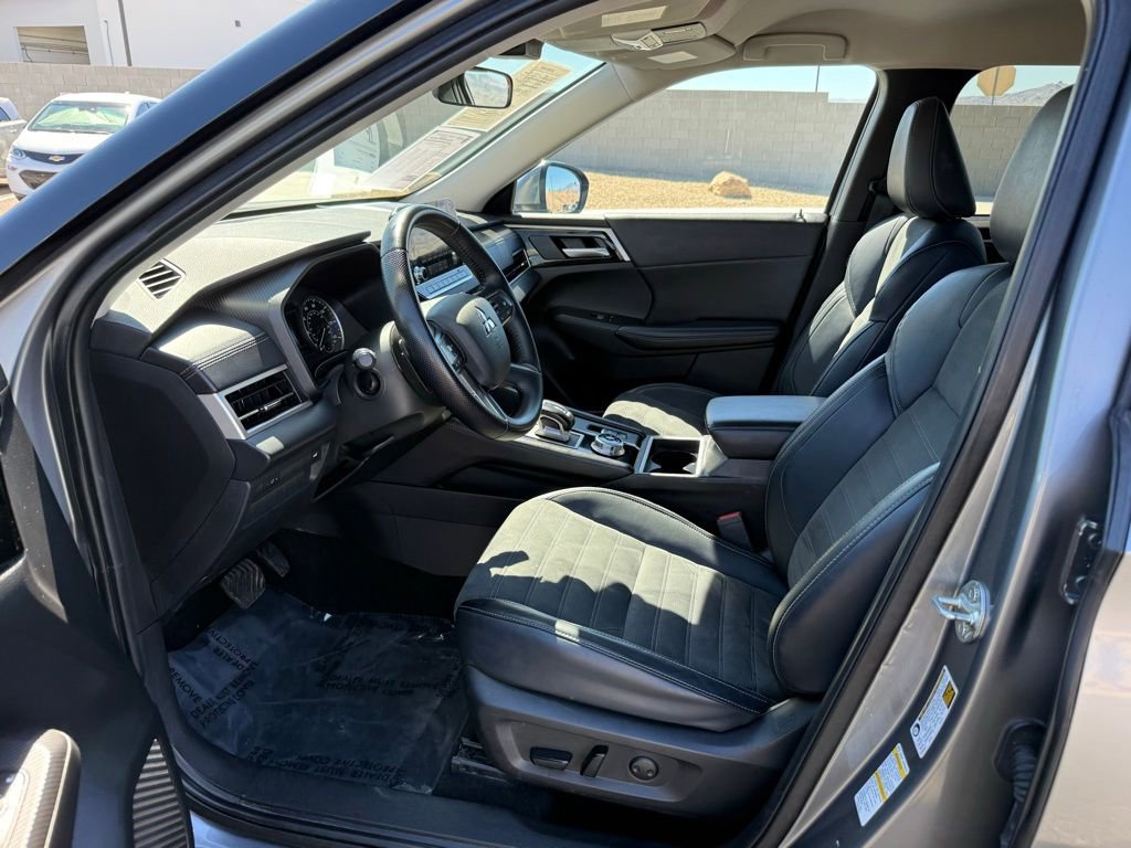 Used 2024 Mitsubishi Outlander SE AWD/4WD image 10