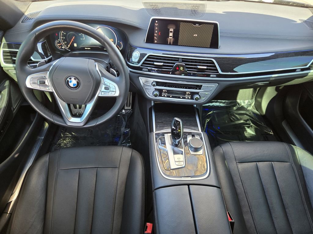 Used 2019 BMW 740i xDrive 740i xDrive w/ M Sport Package image 24