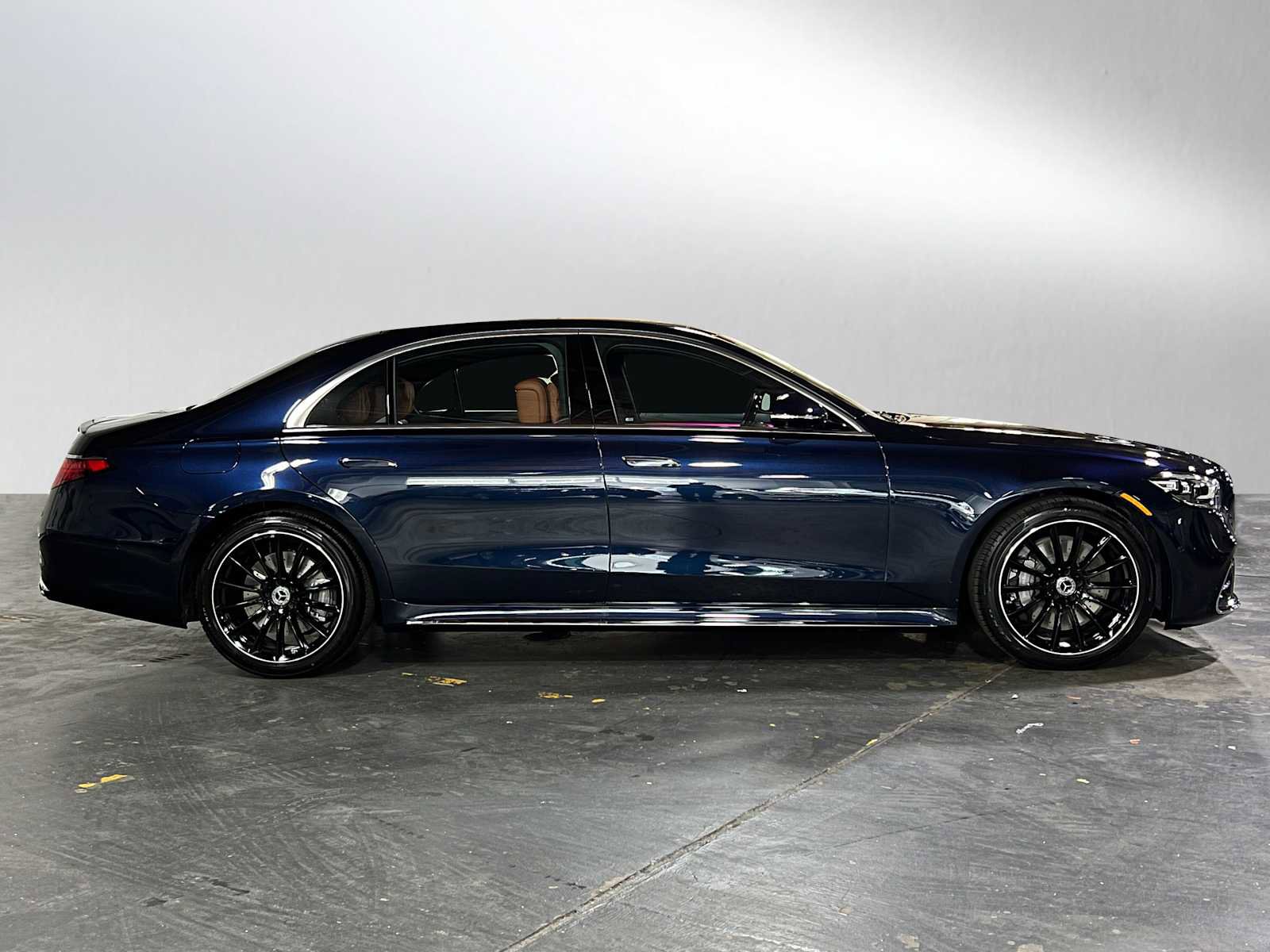 New 2026 Mercedes-Benz S 500 4MATIC image 2