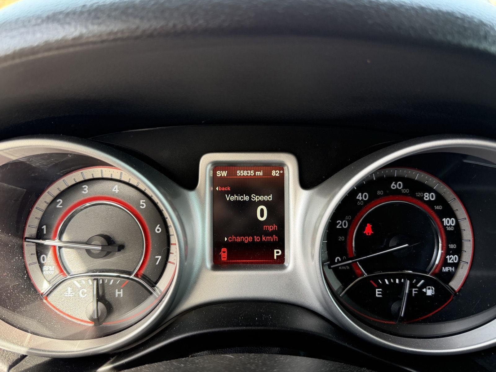 Used 2015 Dodge Journey R/T w/ Flexible Seating Group FWD image 20