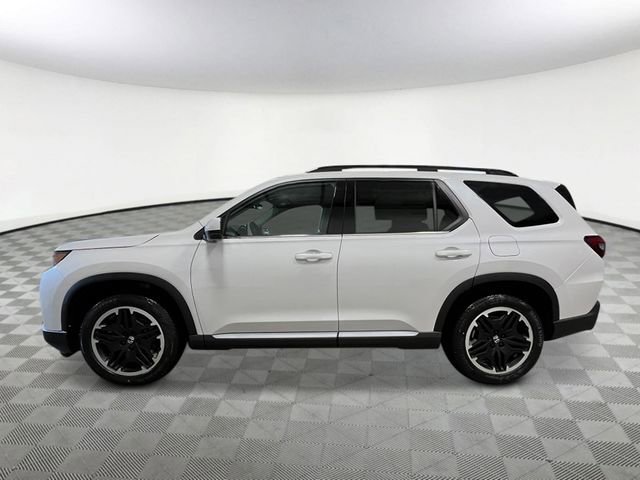 New 2026 Honda Pilot Touring image 3