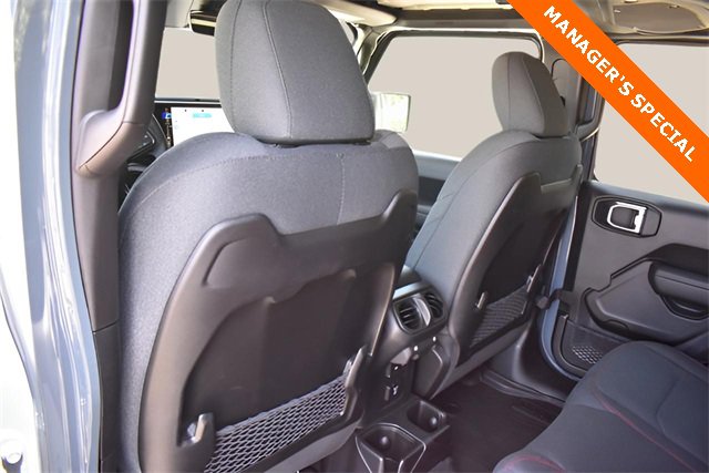 New 2025 Jeep Wrangler Rubicon w/ Technology Group image 15
