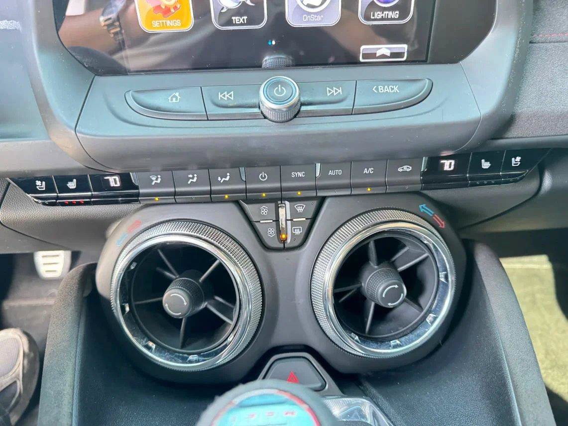 Used 2017 Chevrolet Camaro ZL1 RWD image 19