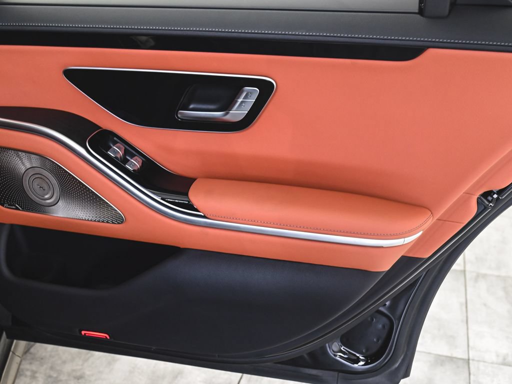 Used 2023 Mercedes-Benz S 500 4MATIC w/ AMG Line image 14