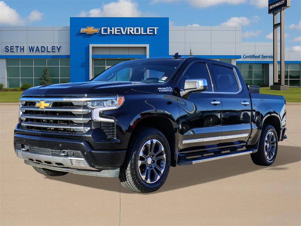 Used 2023 Chevrolet Silverado 1500 High Country w/ Technology Package image 3