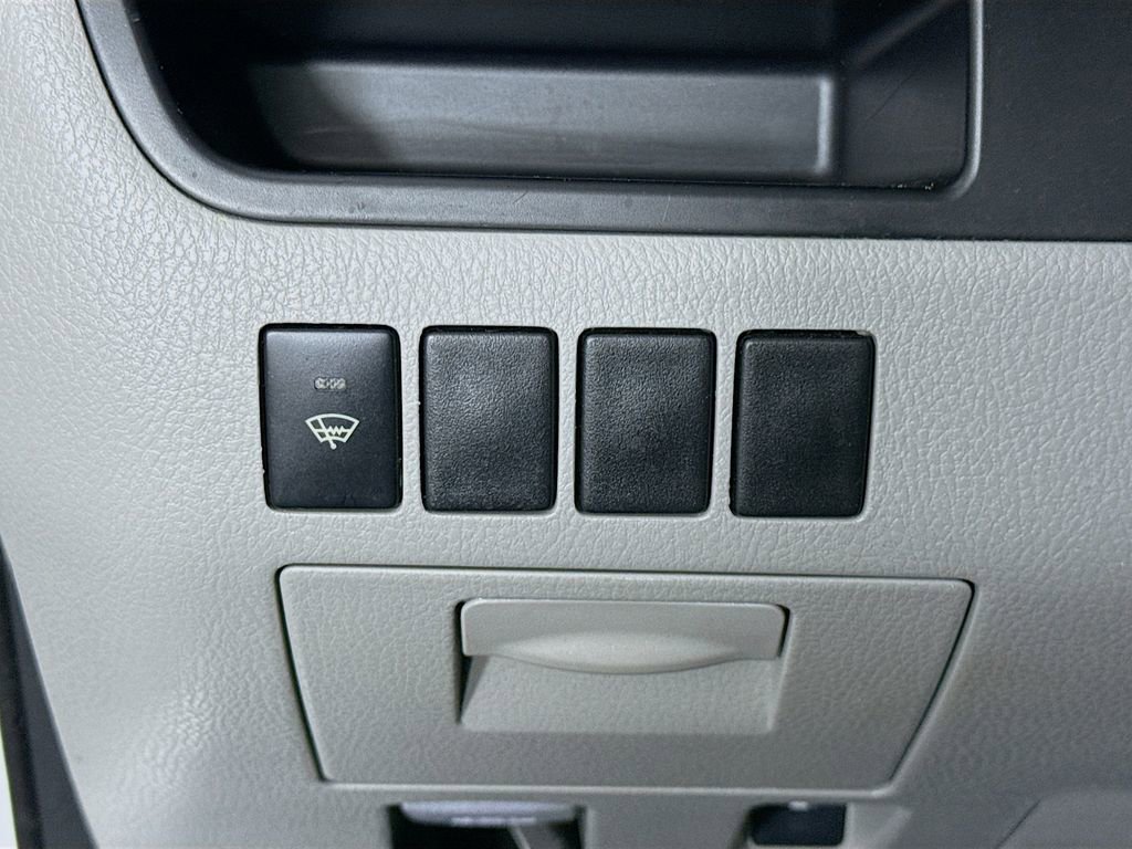 Used 2016 Toyota Highlander LE image 17