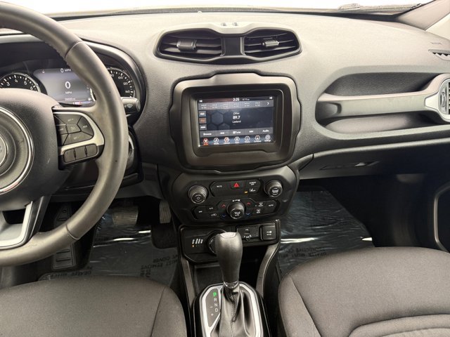 Used 2021 Jeep Renegade Latitude AWD/4WD image 15