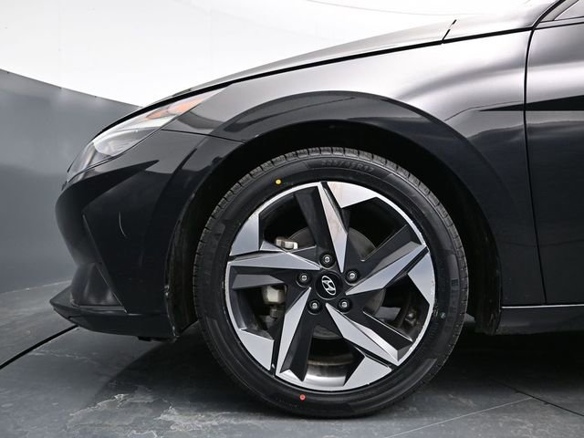 Used 2023 Hyundai Elantra SEL w/ Convenience Package FWD image 19