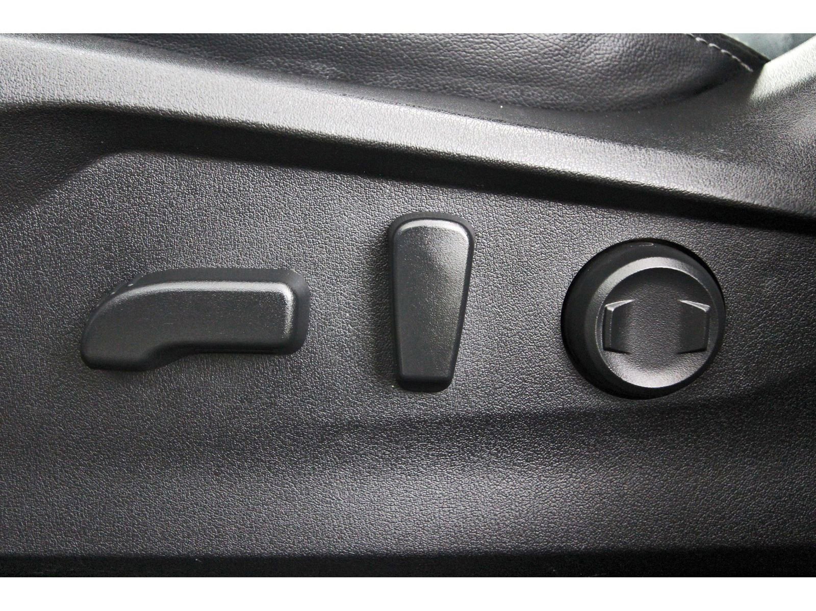 Used 2020 Subaru Forester Limited w/ Popular Package #3 image 31