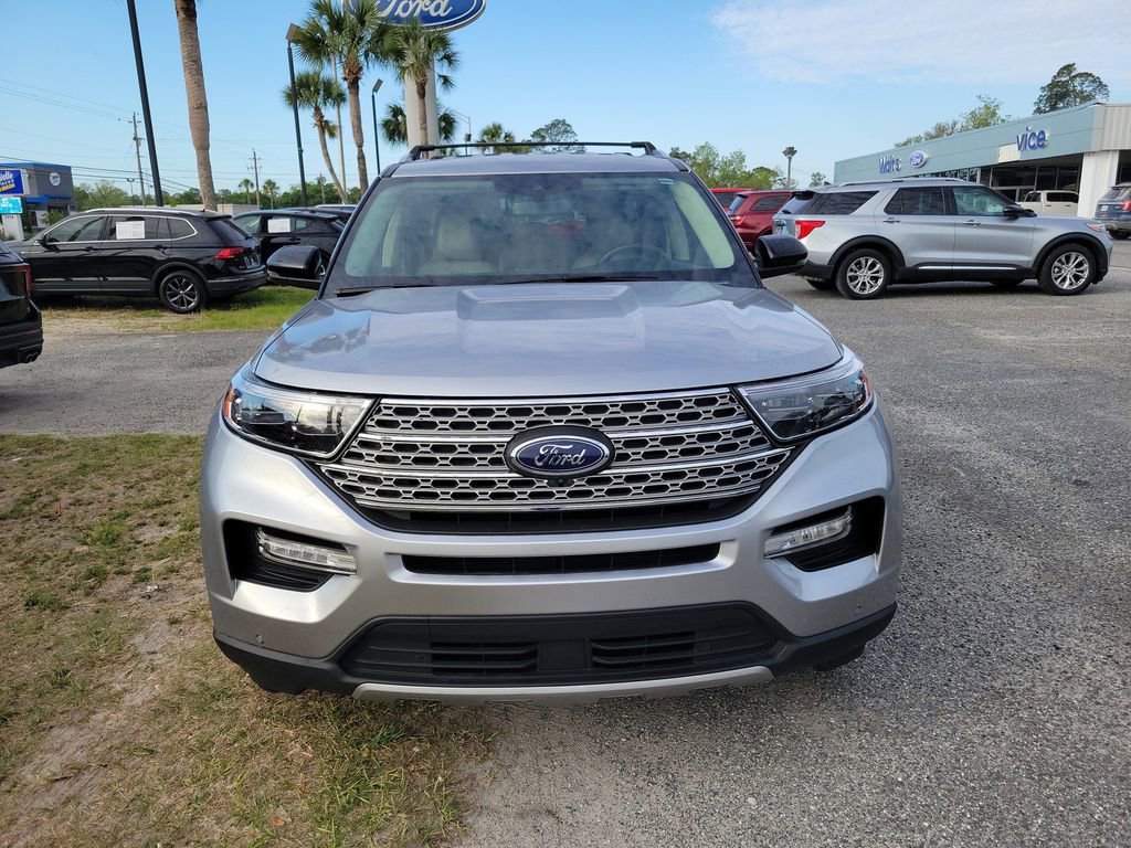 Used 2022 Ford Explorer Limited w/ Equipment Group 301A RWD image 6