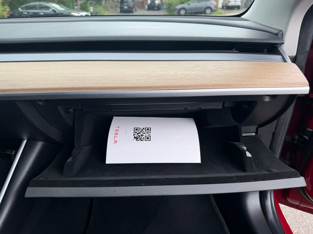 Used 2018 Tesla Model 3 Long Range AWD/4WD image 31