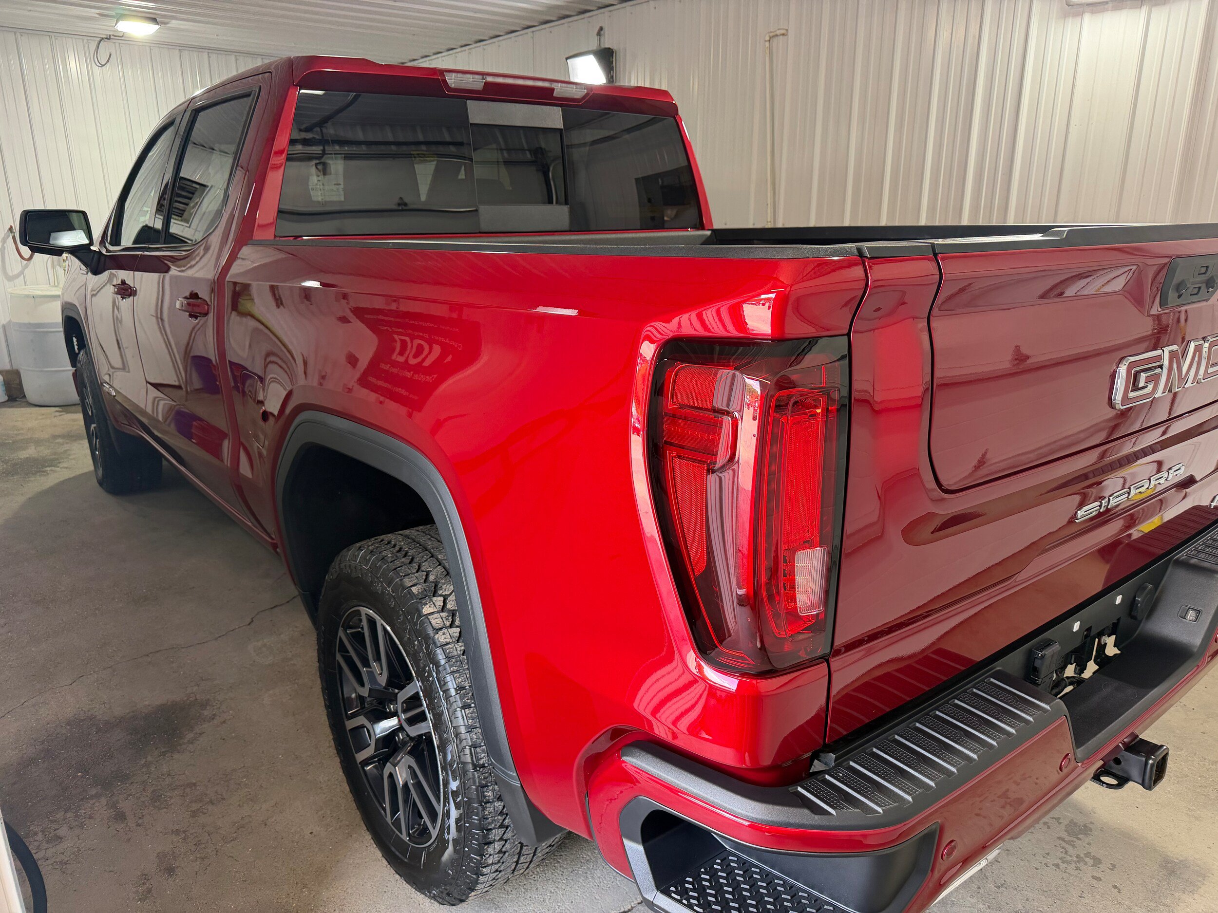 Used 2026 GMC Sierra 1500 AT4 w/ AT4 Preferred Package AWD/4WD image 5