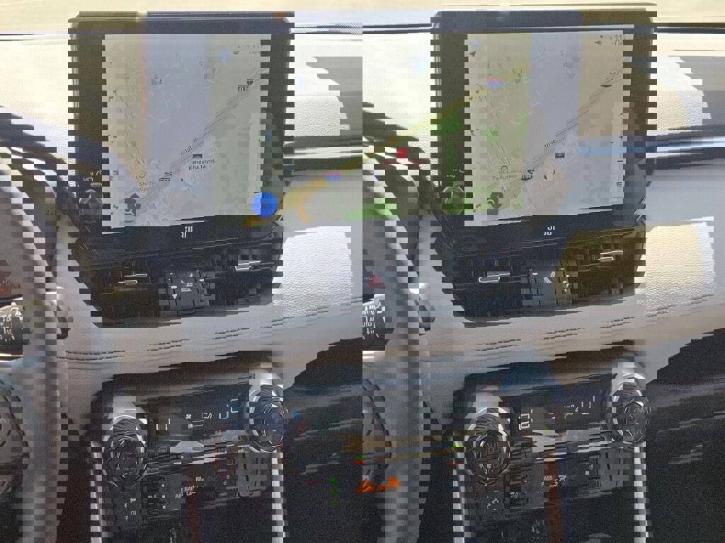 Used 2025 Toyota RAV4 Limited w/ Advanced Technology Package image 27