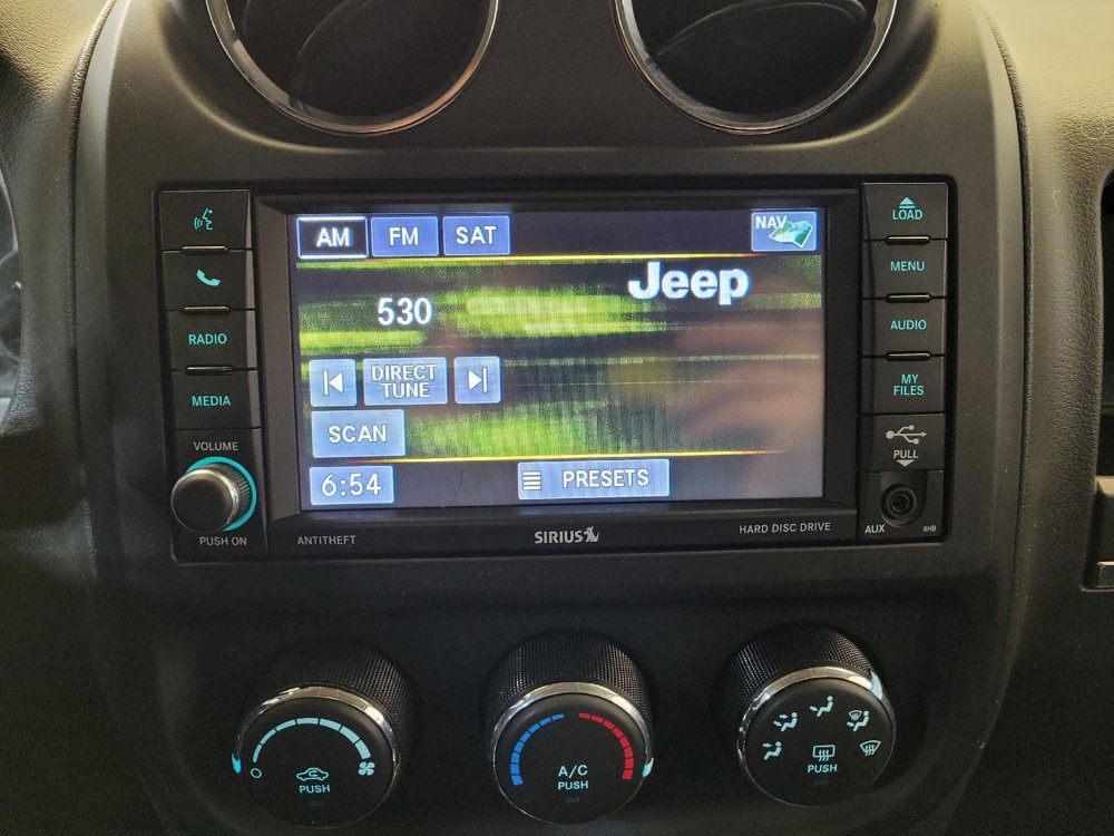 Used 2016 Jeep Patriot High Altitude image 25