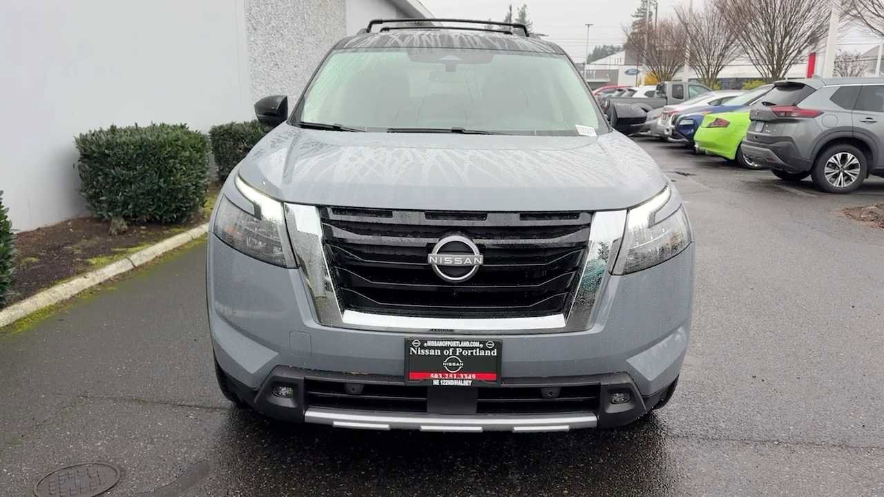 New 2025 Nissan Pathfinder Platinum w/ Cargo Package image 4