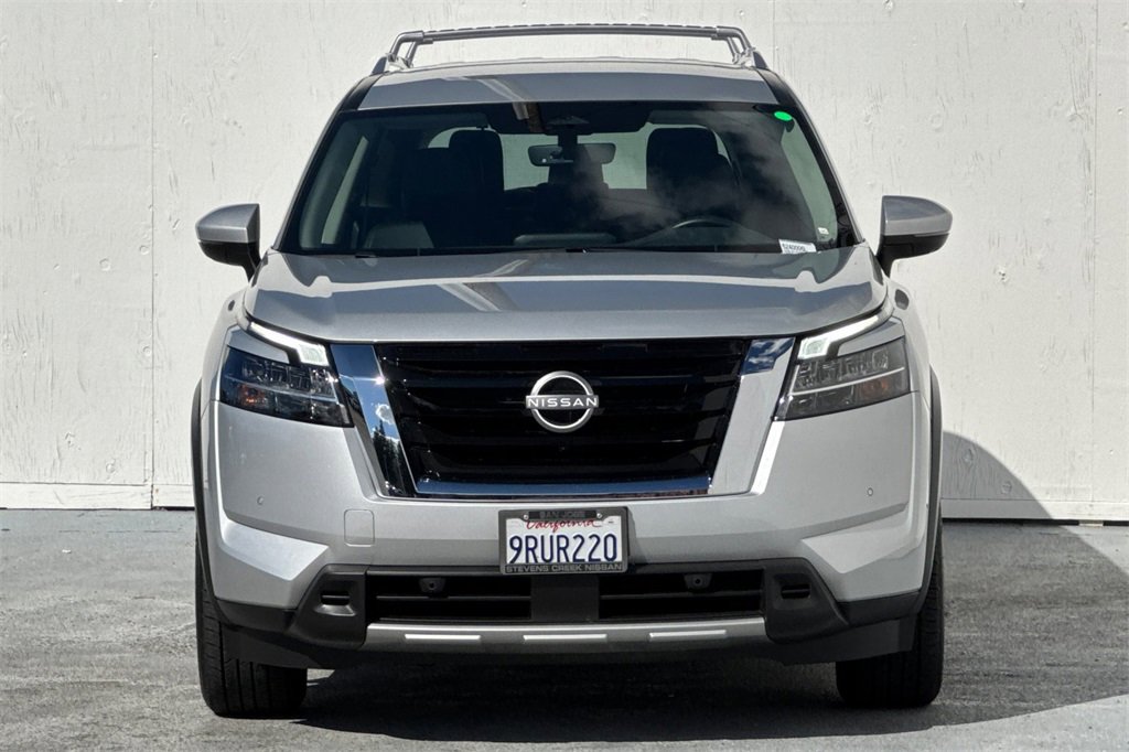 Certified 2024 Nissan Pathfinder SL image 10