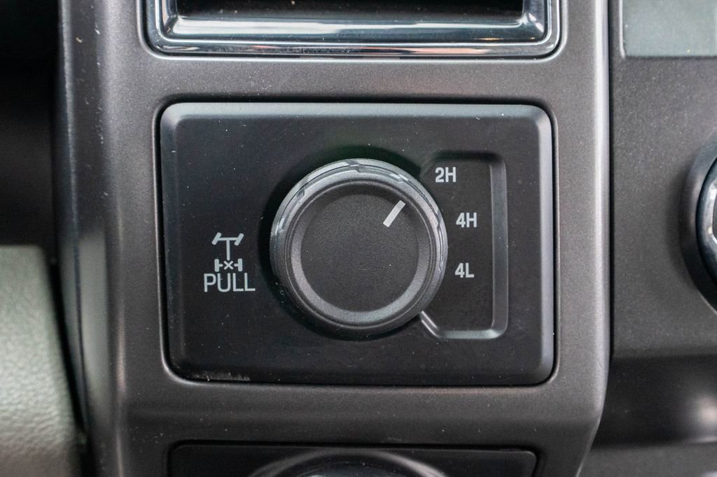 Used 2019 Ford F150 XLT w/ Trailer Tow Package image 25