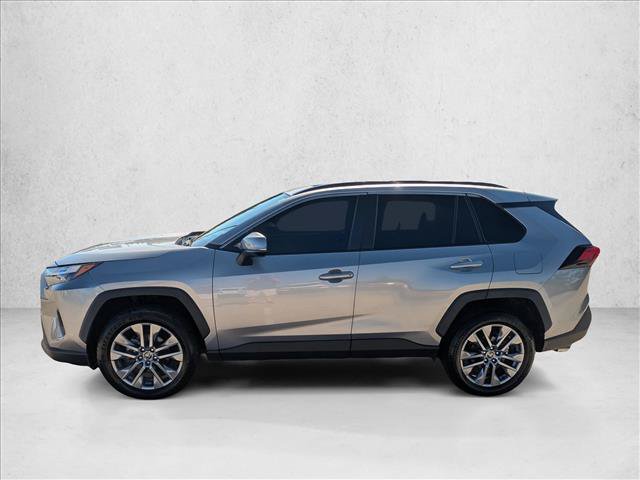 Used 2022 Toyota RAV4 XLE Premium FWD image 8