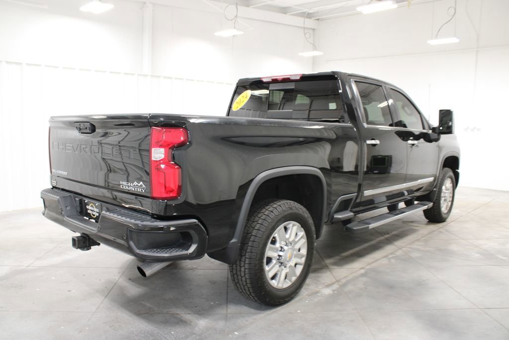 Used 2024 Chevrolet Silverado 2500 High Country image 8