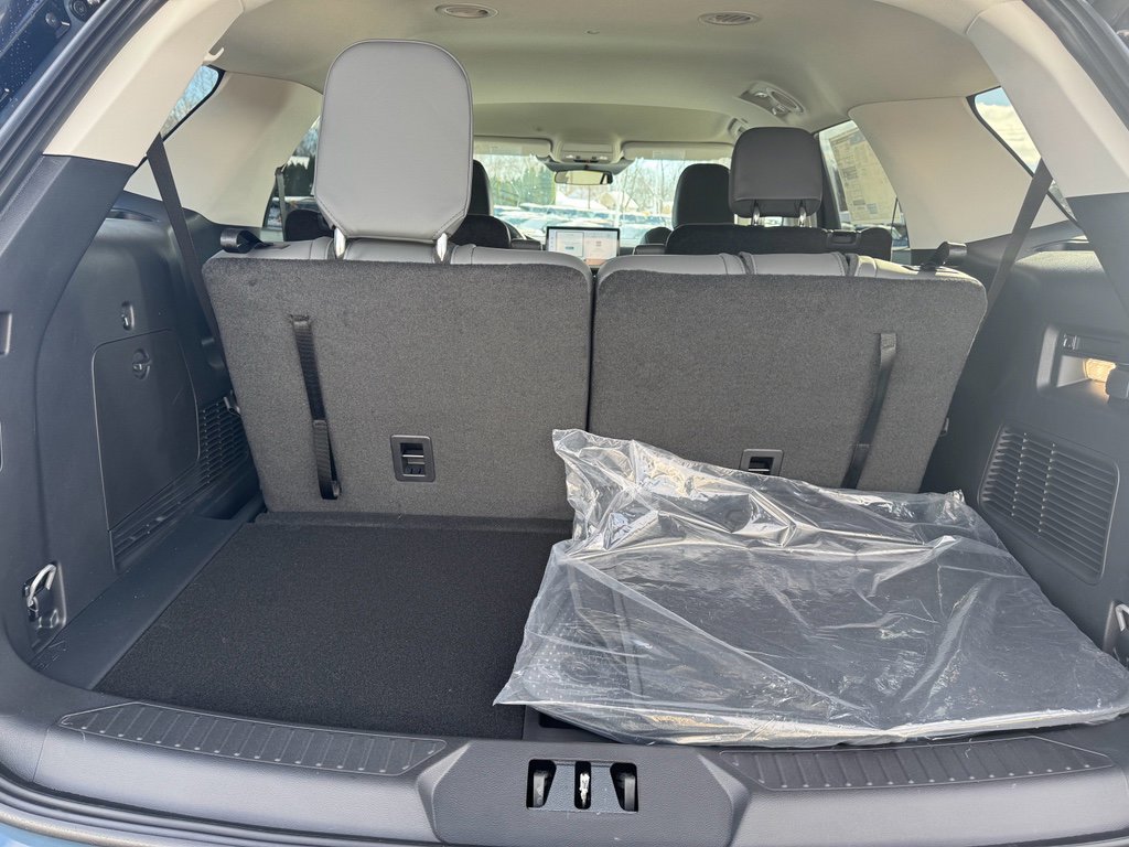 New 2026 Ford Explorer Active w/ Active Comfort Package image 8
