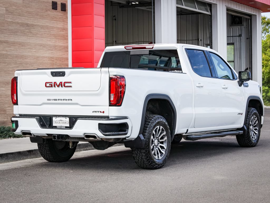 Used 2023 GMC Sierra 1500 AT4 w/ AT4 Preferred Package AWD/4WD image 3