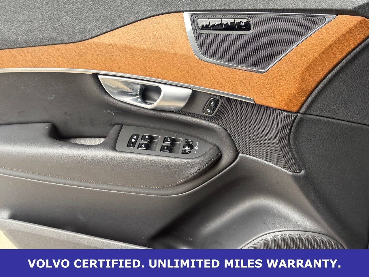 Certified 2024 Volvo XC90 B6 Plus w/ Protection Package Premier image 26