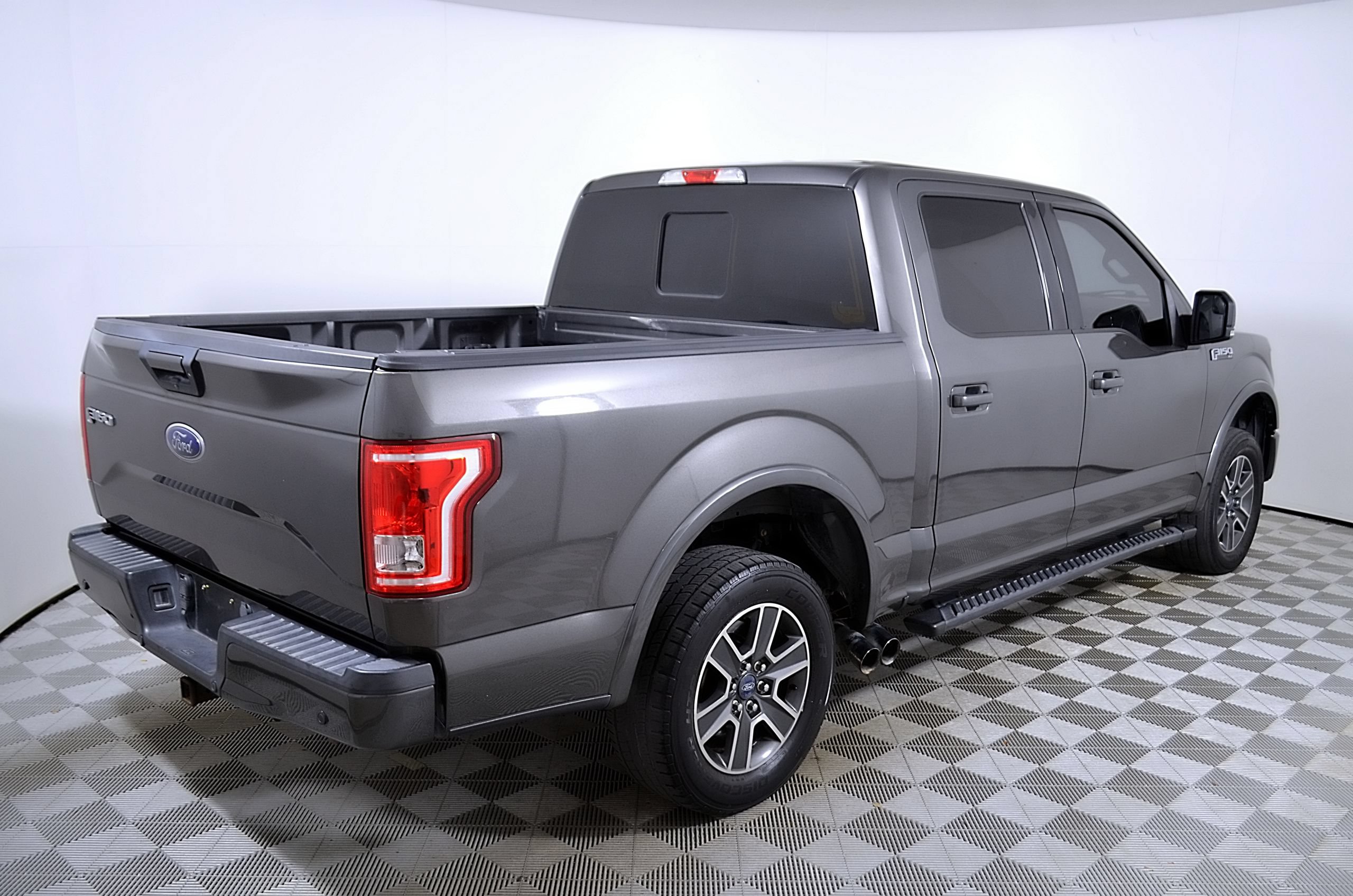 Used 2016 Ford F150 XLT w/ Equipment Group 302A Luxury RWD image 7