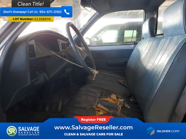 Used 1989 Toyota Pickup Deluxe RWD image 9