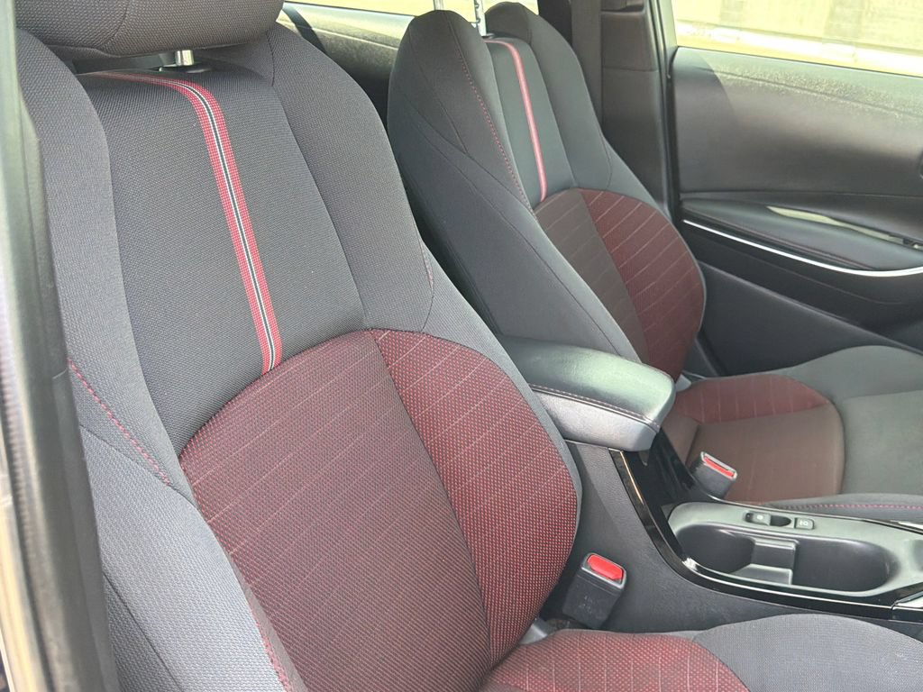 Used 2024 Toyota Corolla SE FWD image 11