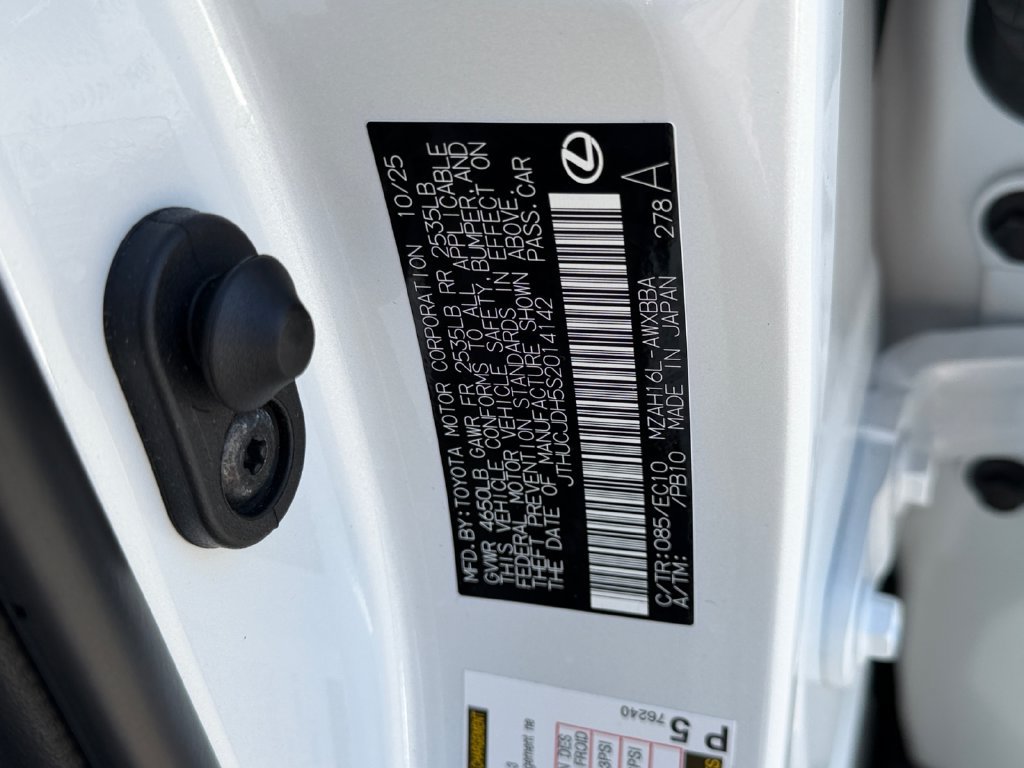 Certified 2025 Lexus UX 300h AWD w/ Accessory Package (Z1) image 27